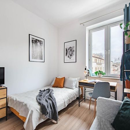 Krakowcharm Apartment No1C - City Center Close To The Fast Train To The Airport Exterior photo